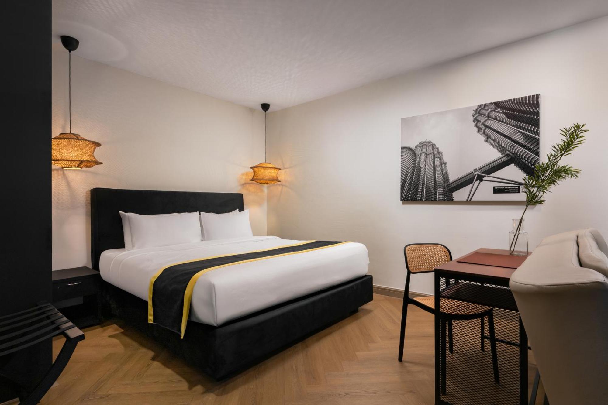 Bryqs Hotel Куала-Лумпур Екстер'єр фото